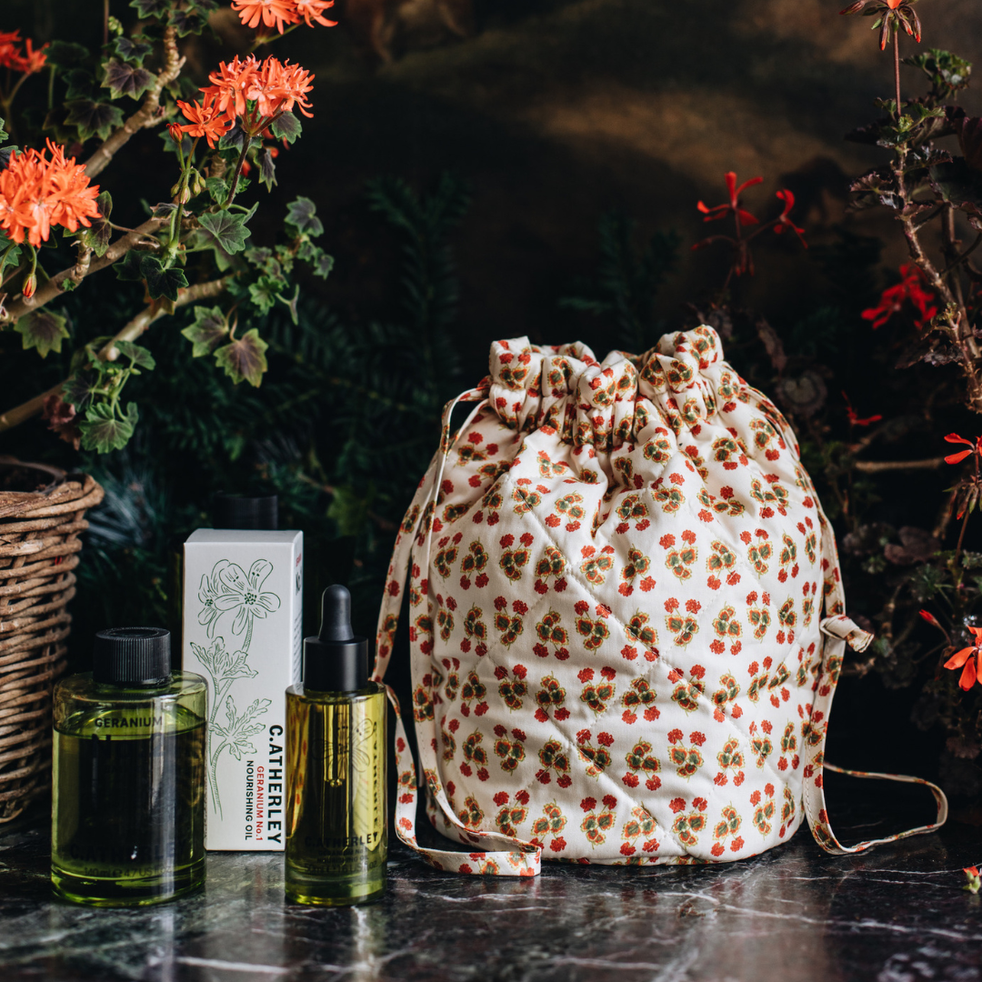 Quilted Drawstring Bucket Bag