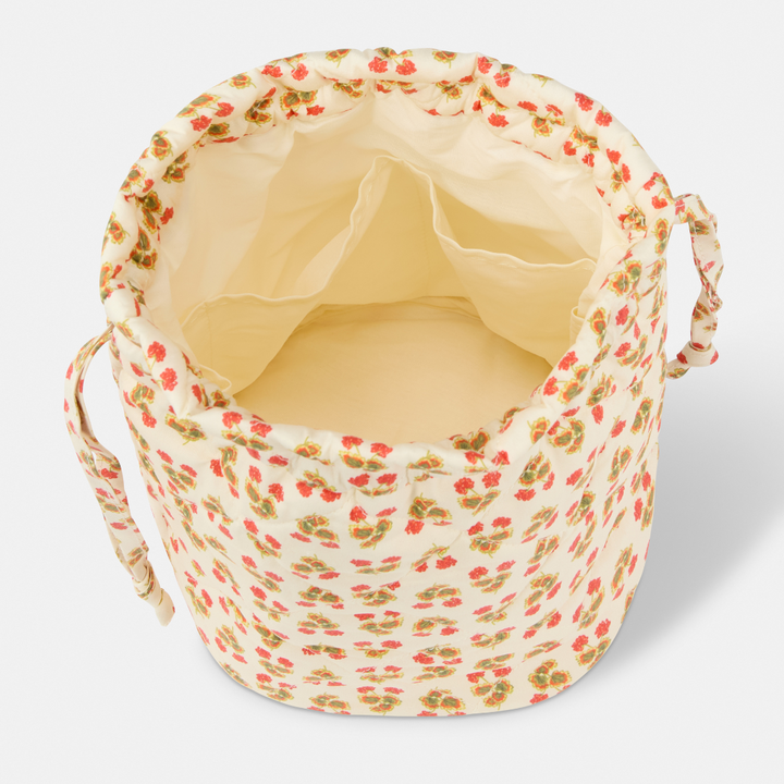 Quilted Drawstring Bucket Bag